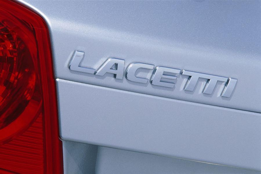 Логотип Daewoo Lacetti CDX 2004 года  (WW) (фото 17 из 26)
